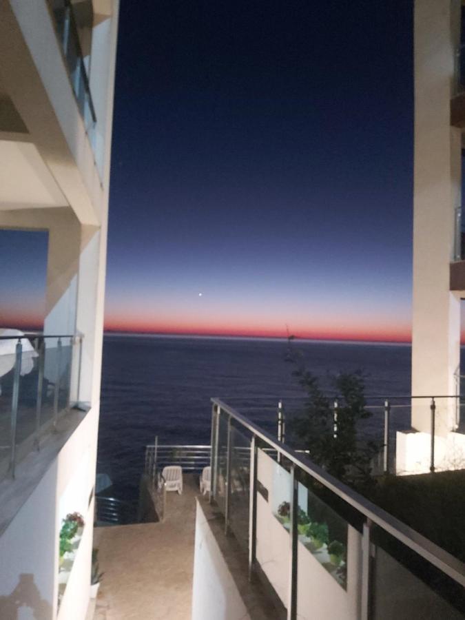 Apartment Paradise Beachfront View 1