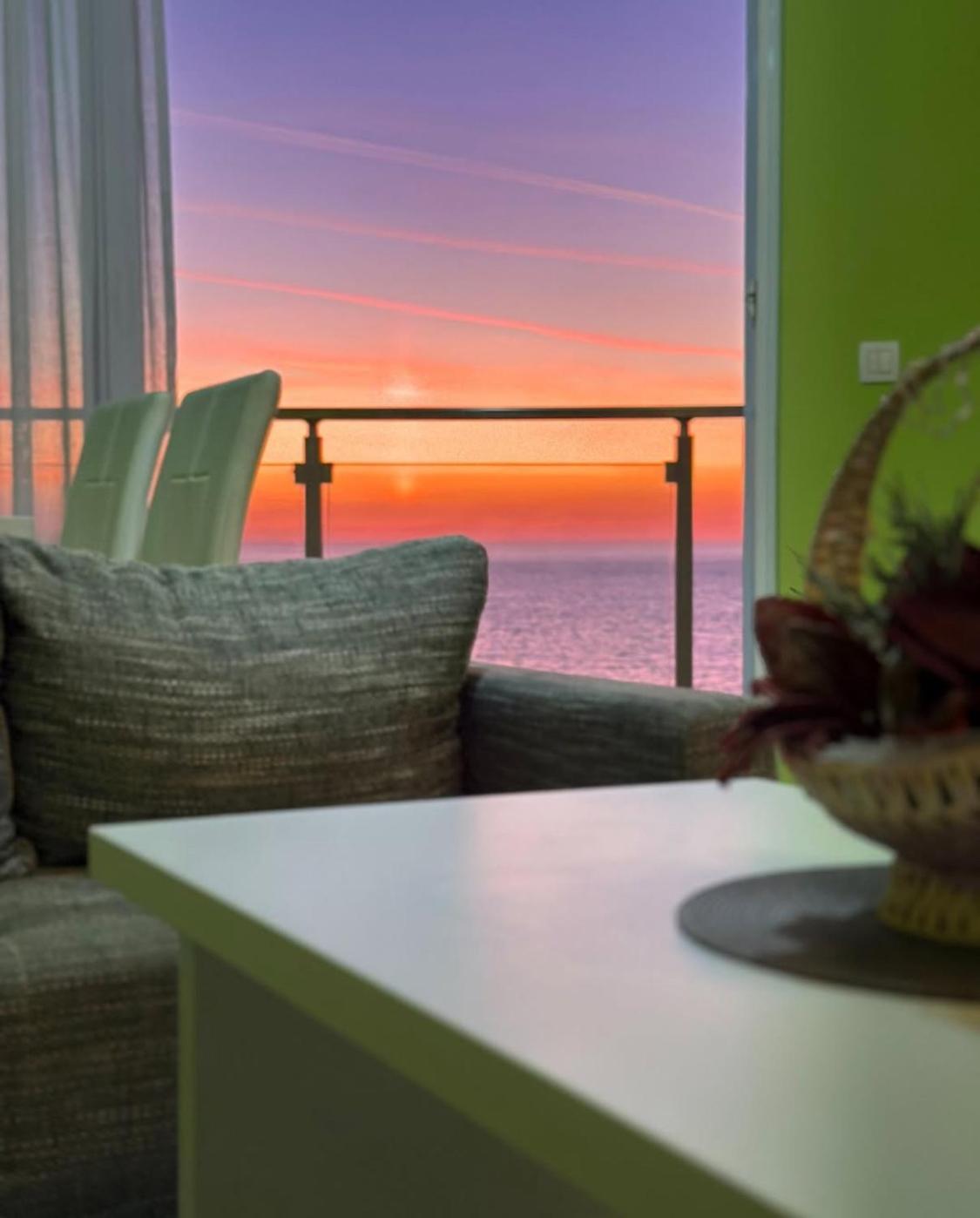 Paradise Beachfront View 1 Apartment