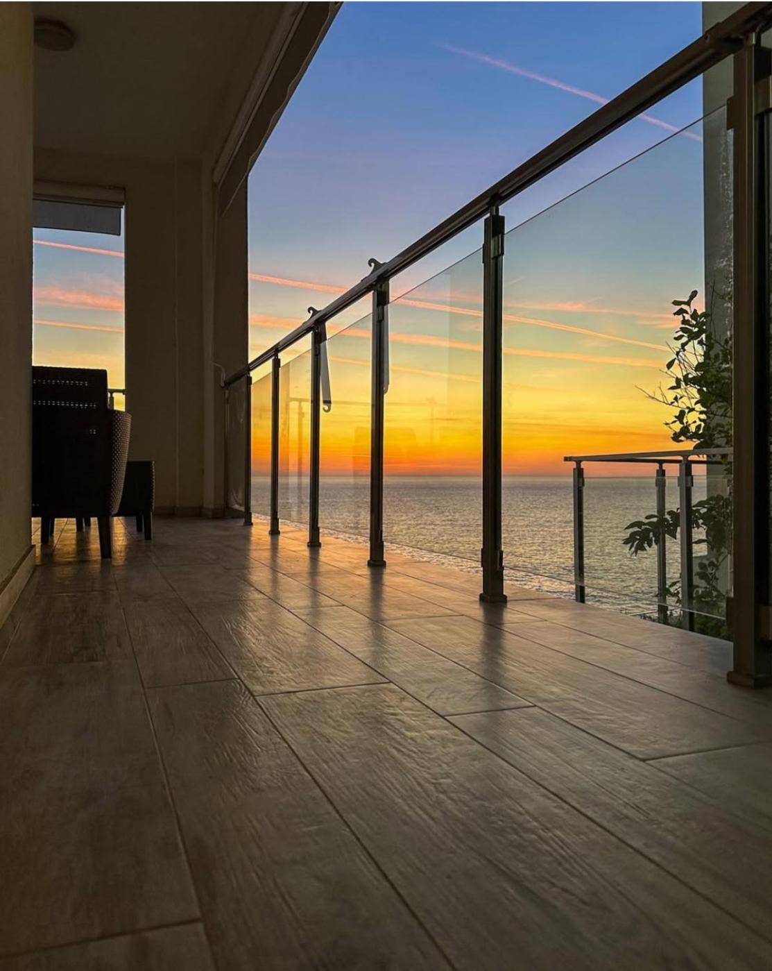 Paradise Beachfront View 1 *