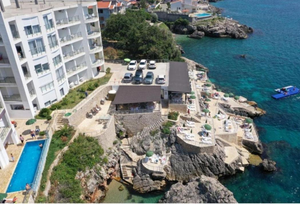 Paradise Beachfront View 1 * Бар