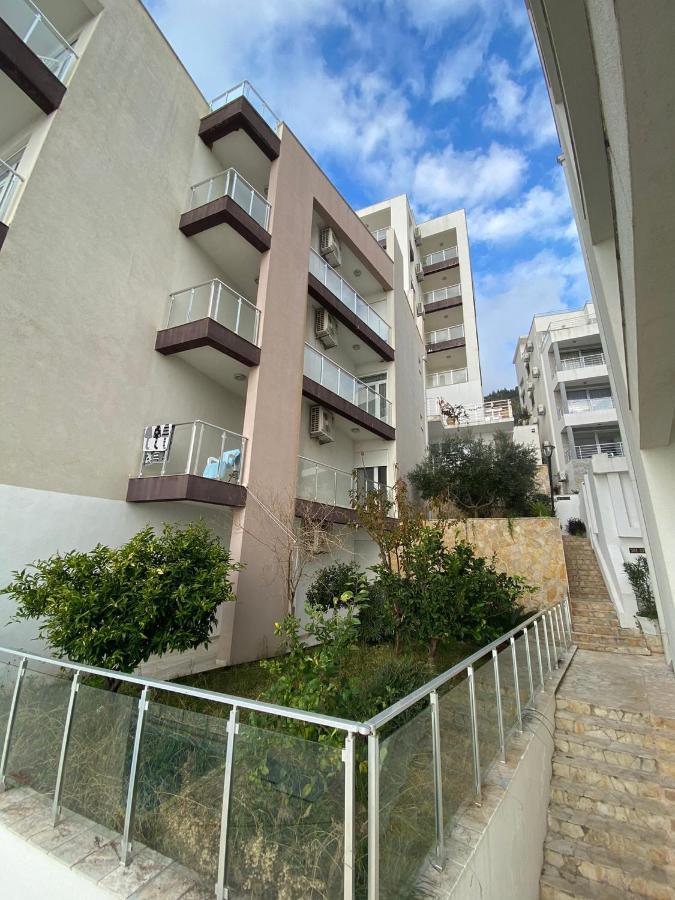 Paradise Beachfront View 1 Апартаменты Бар